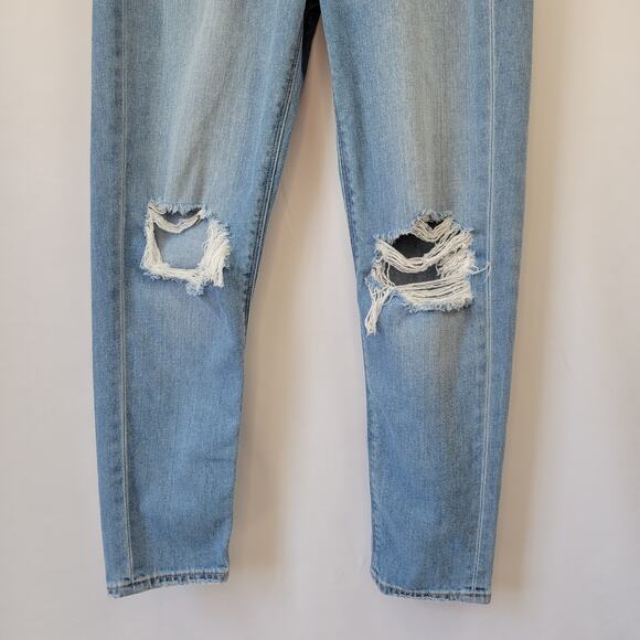 American  Eagle Outfitters Distressed Mom Jeans Size 2 Short - Picture 3 of 12